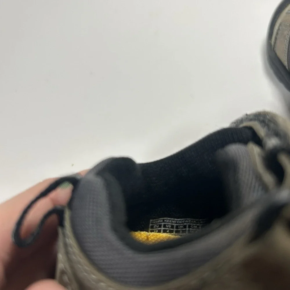 KEEN Newport Shoe Infant 4 Brown‎ Leather Hiking Shoes Kids Hook Loop